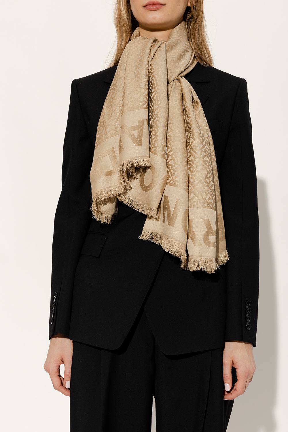 Burberry fall 16 women s collection Beige Scarf with sequins Burberry SchaferandweinerShops Canada